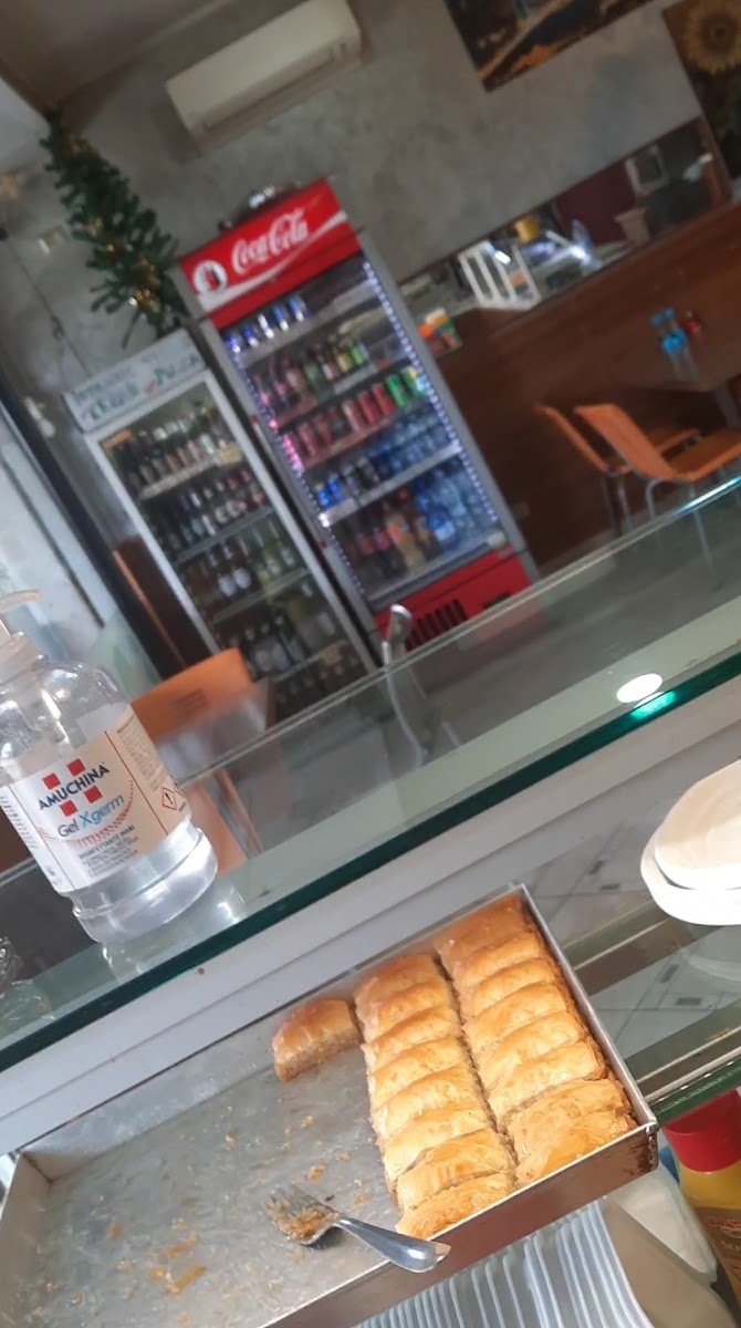 Istanbul Kebab Pizzeria-2